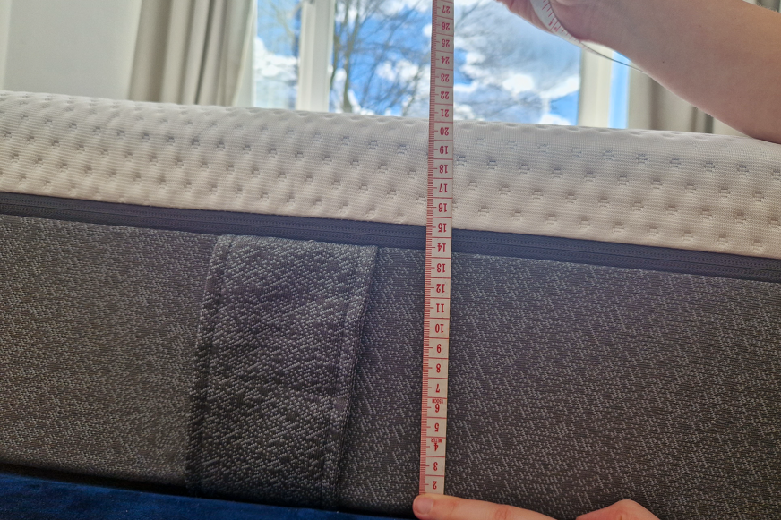 emma premium mattress depth